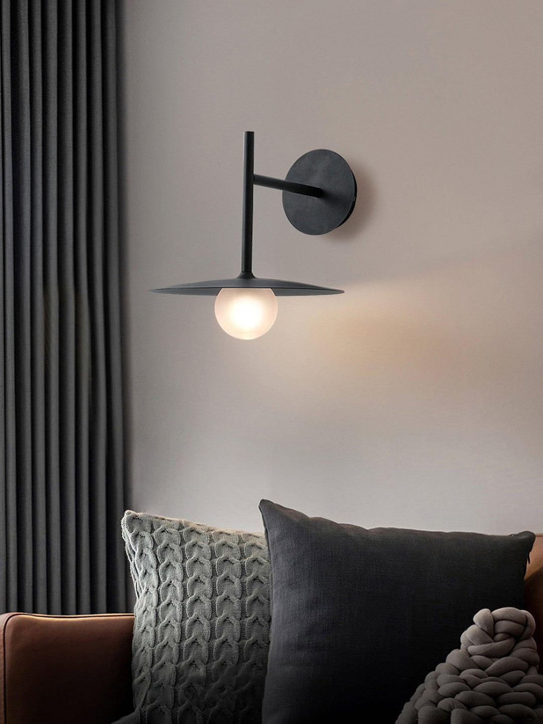 Lampa Ścienna Gea z Żelaza