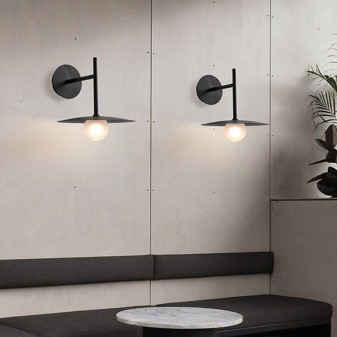 Lampa Ścienna Gea z Żelaza
