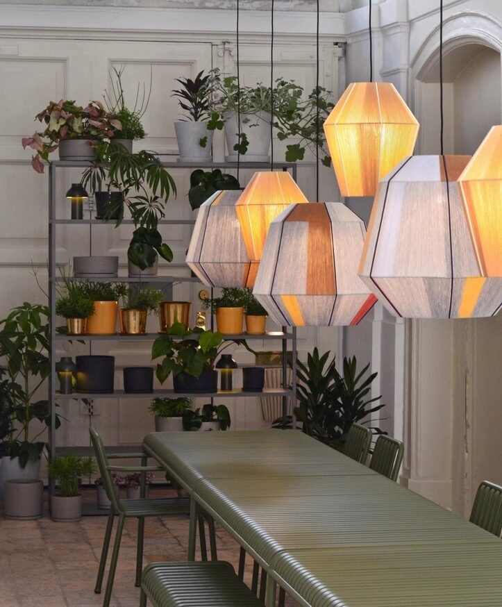 Lampa wisząca z ręcznie nawiniętym kloszem