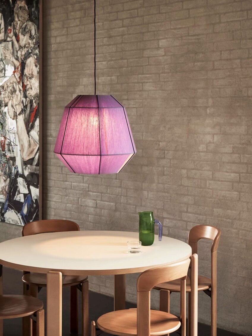 Lampa wisząca z ręcznie nawiniętym kloszem