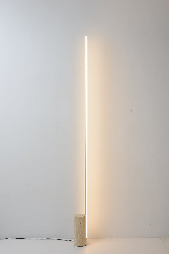 Lampa podłogowa w geometrycznym stylu