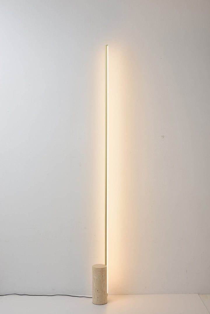 Lampa podłogowa w geometrycznym stylu