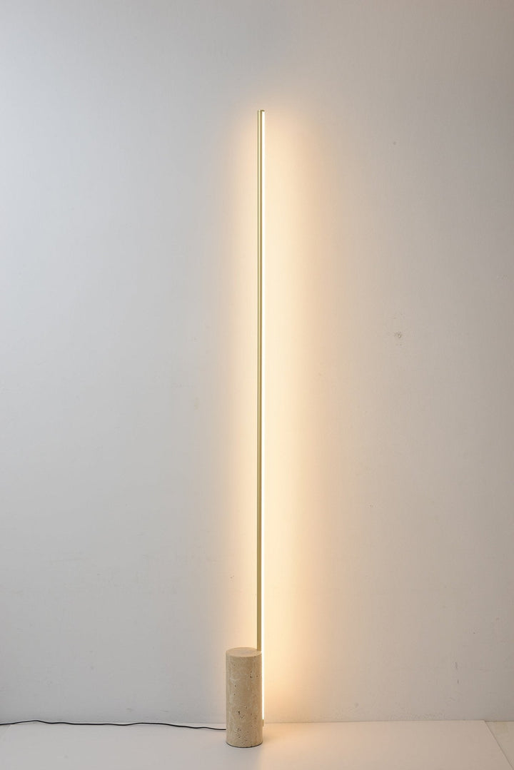 Lampa podłogowa w geometrycznym stylu