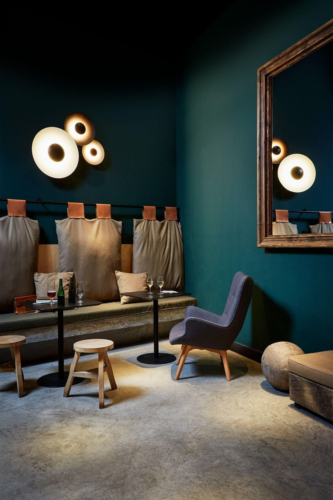 Lampa ścienna Simplicity Glow z wtyczką