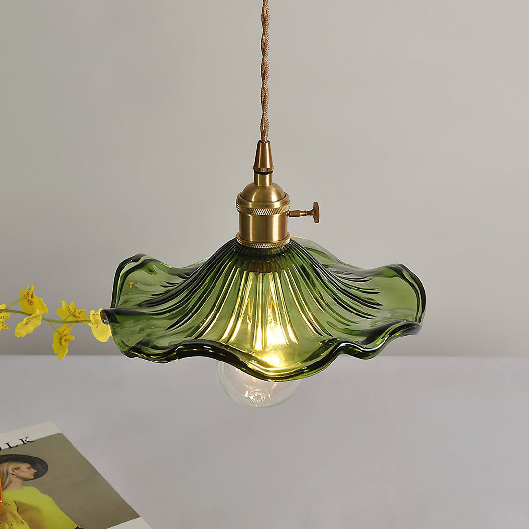 Szklana Lampa z Kwiatem Hibiskusa
