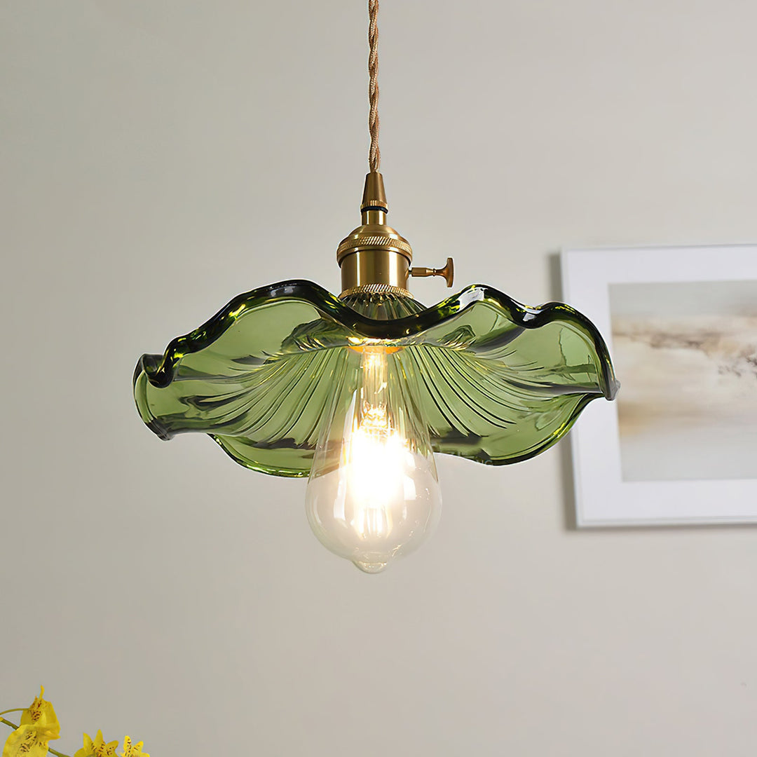 Szklana Lampa Wisząca w Kształcie Kwiatu Hibiskusa