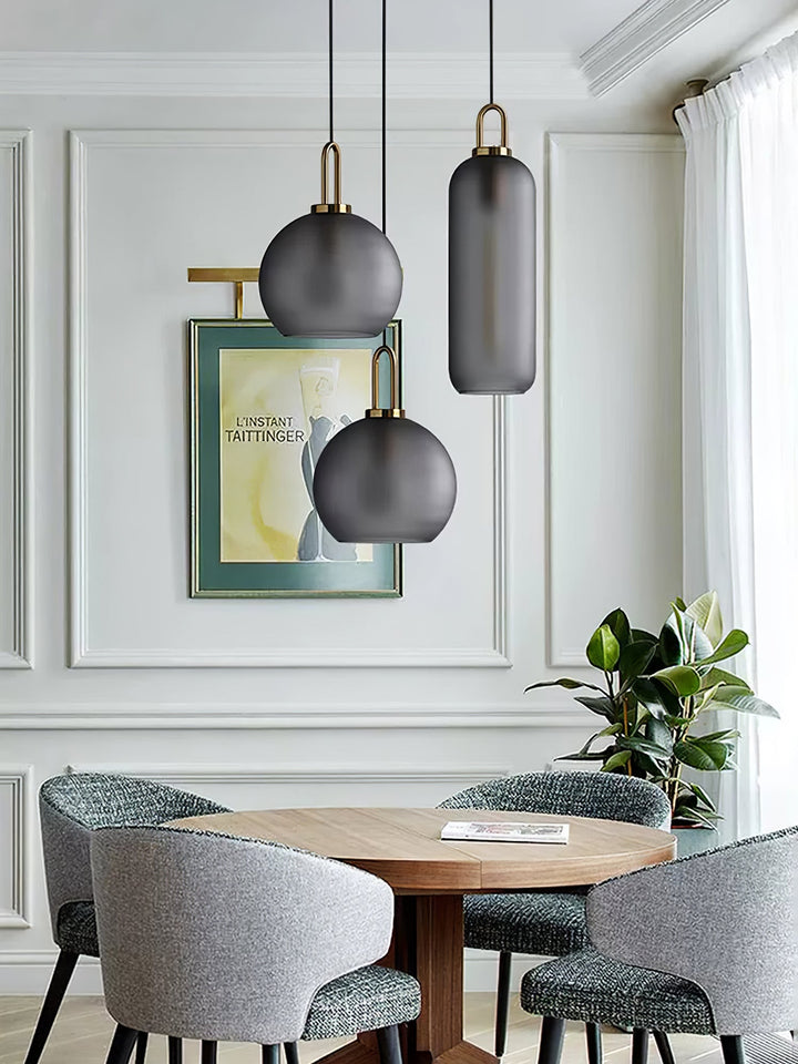 Lampa wisząca Pendulum z szklanym kloszem