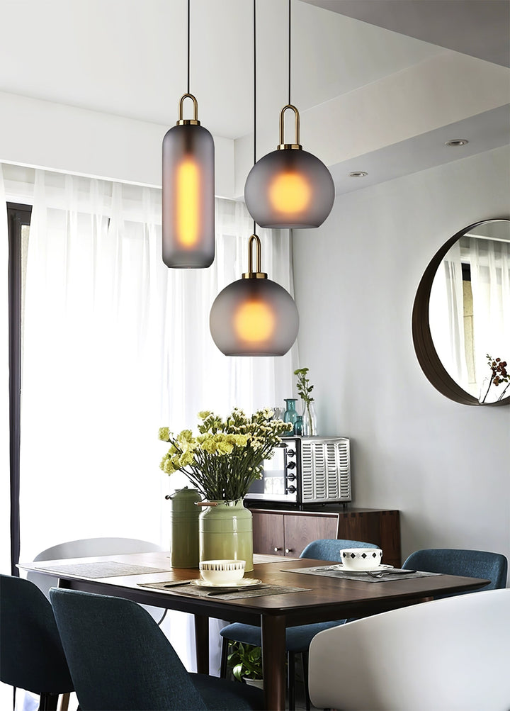 Lampa wisząca Pendulum z szklanym kloszem