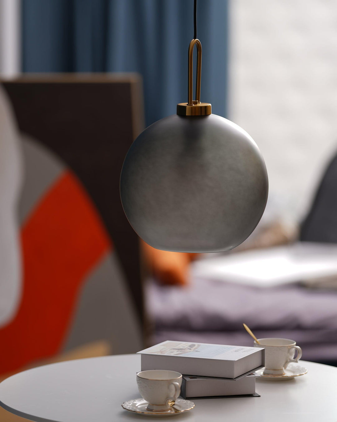 Lampa wisząca Pendulum z szklanym kloszem