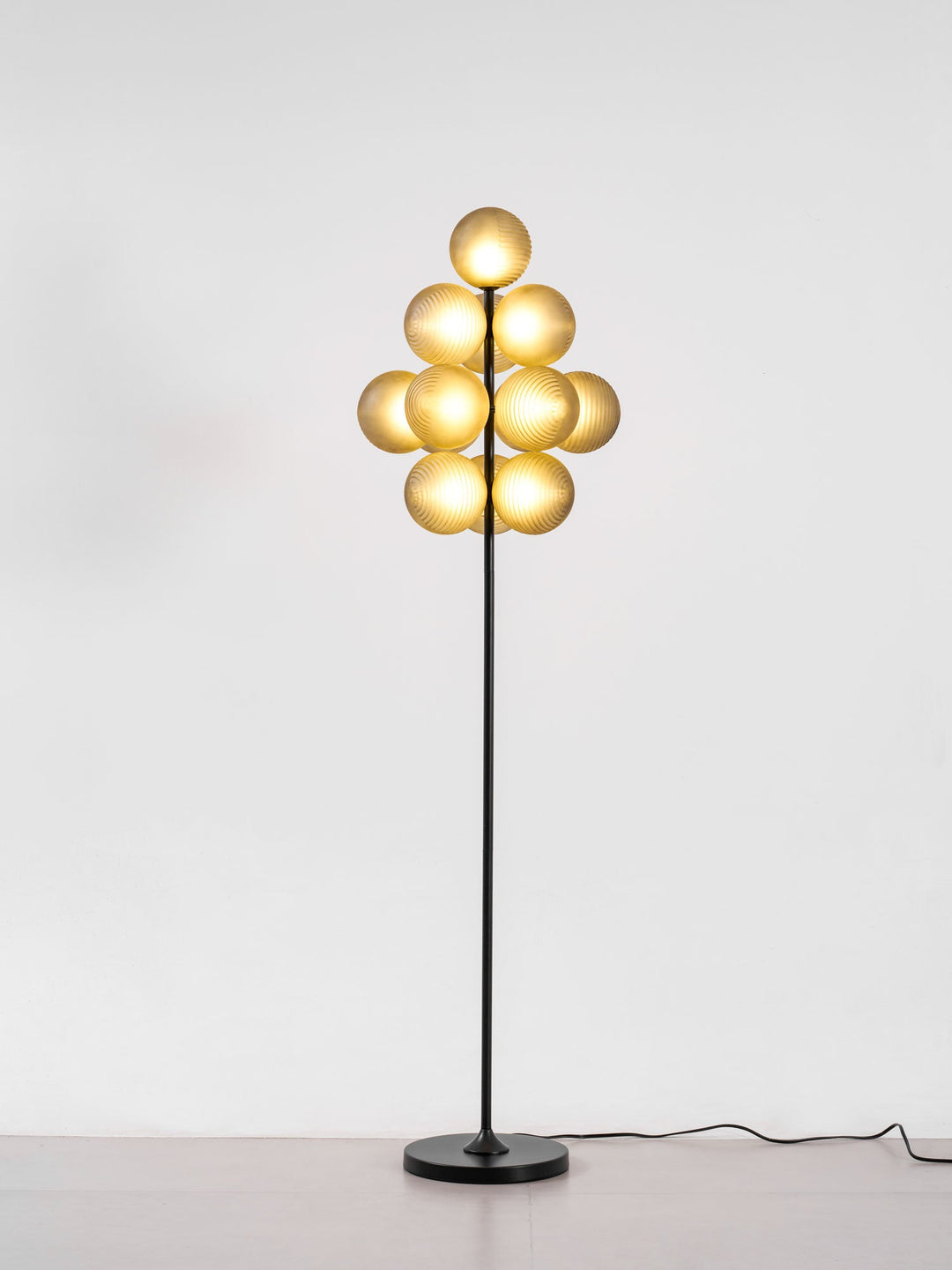 Lampa Podłogowa Winogronowa