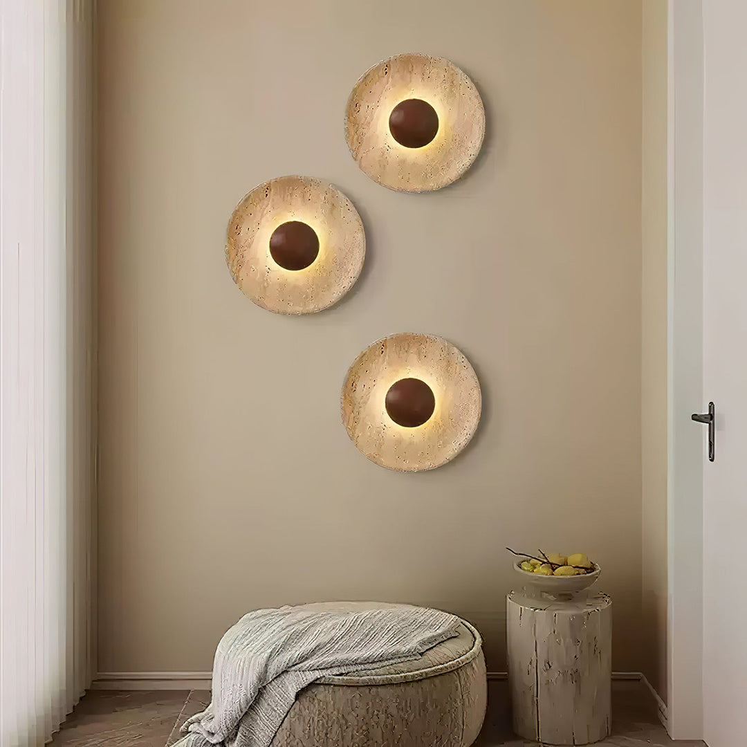 Lampa ścienna Halo z trawertynu