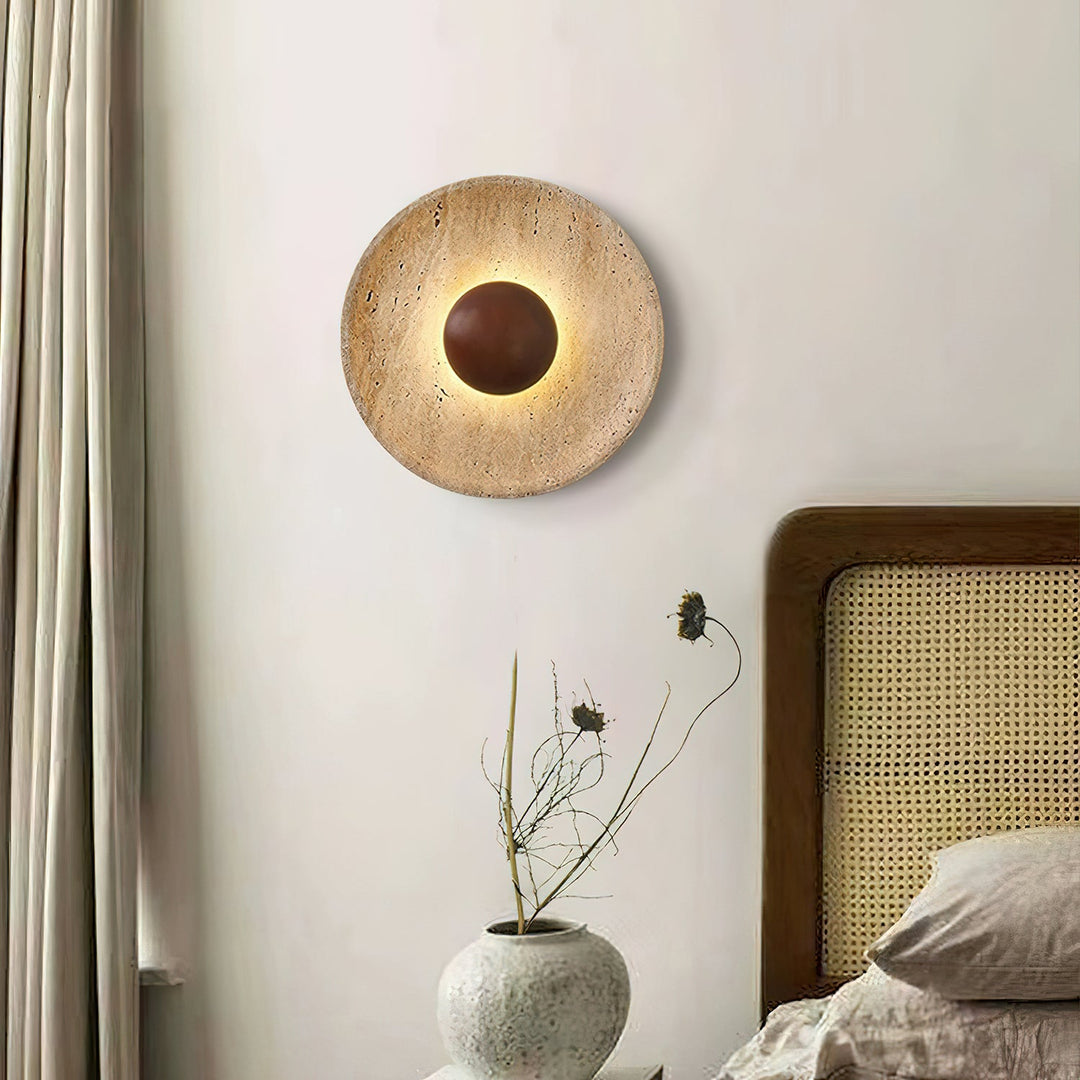 Lampa ścienna Halo z trawertynu