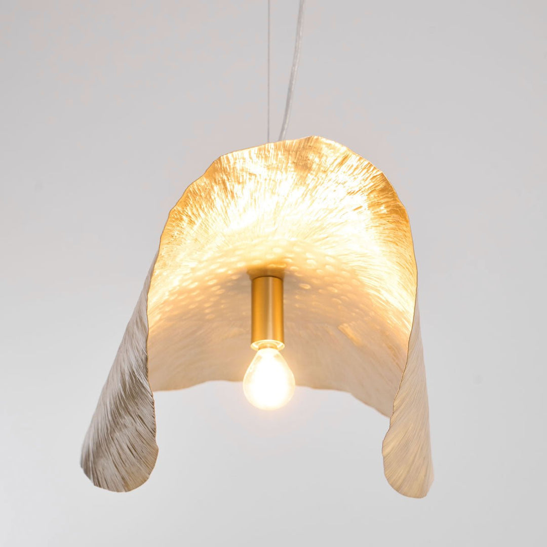 Wisząca lampa młotkowana