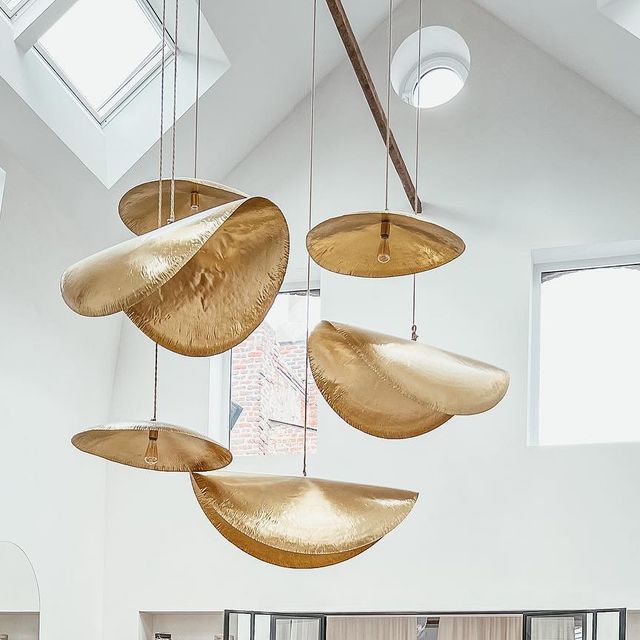 Wisząca lampa młotkowana