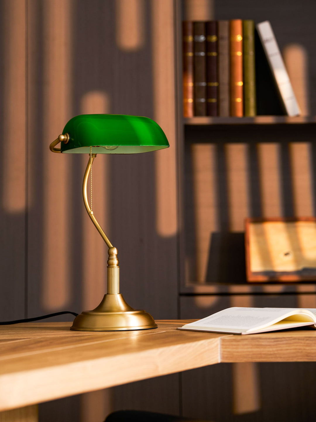 Lampa Stołowa Harrison Banker