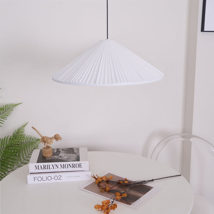 Lampa wisząca z żywicy w kształcie kapelusza