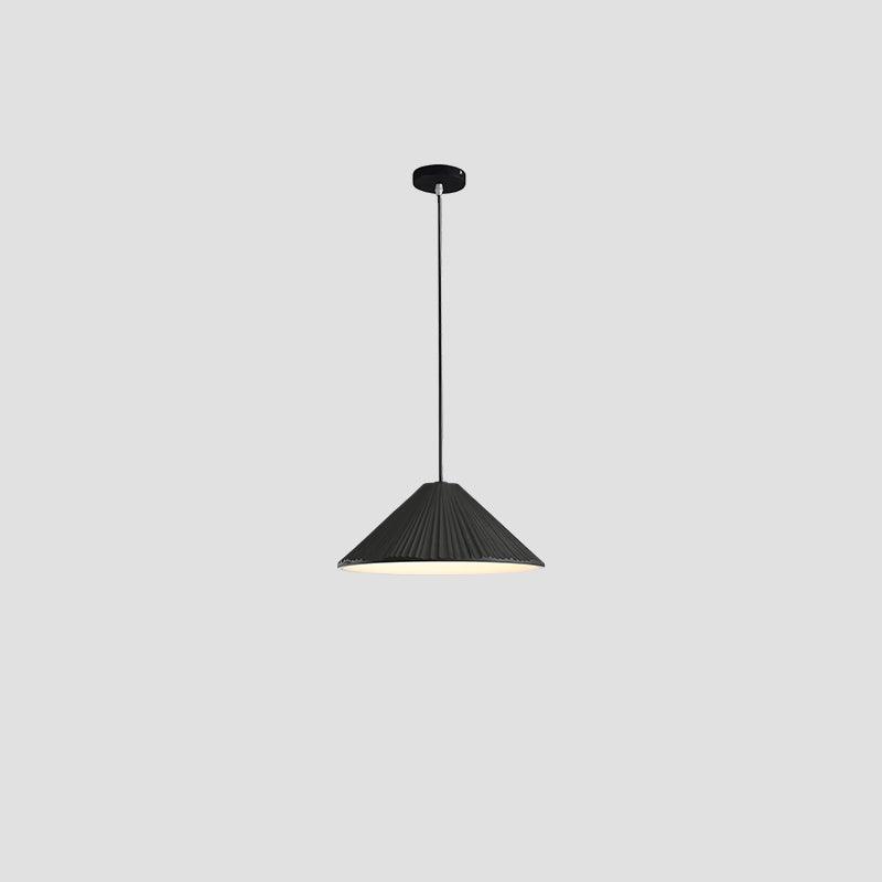 Lampa wisząca z żywicy w kształcie kapelusza