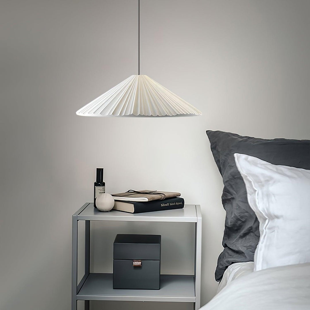 Lampa wisząca z żywicy w kształcie kapelusza