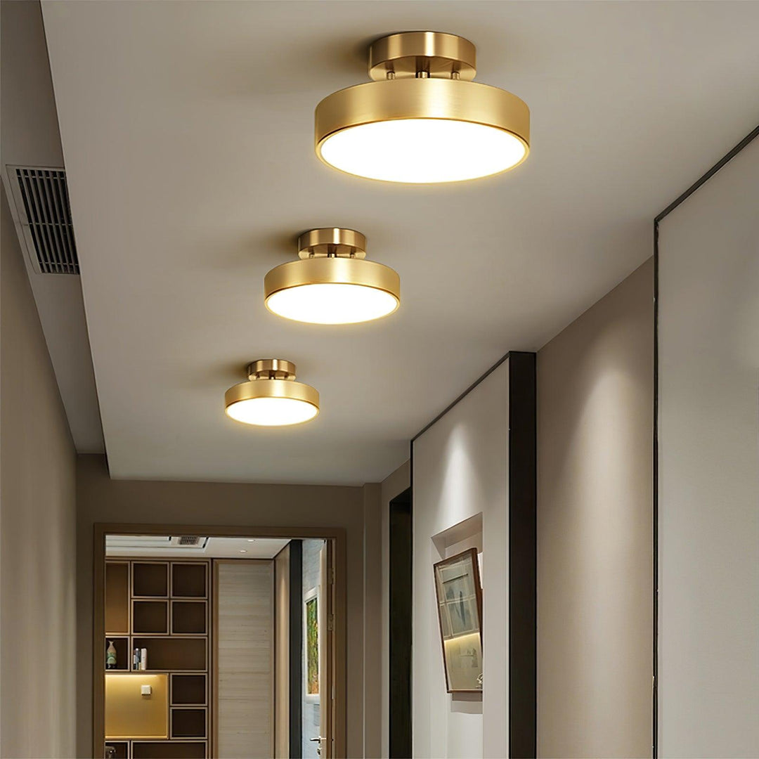 Lampa sufitowa Hero z obrotowym kloszem