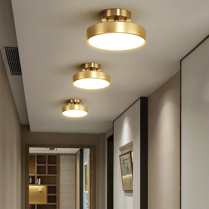 Lampa sufitowa Hero z obrotowym kloszem