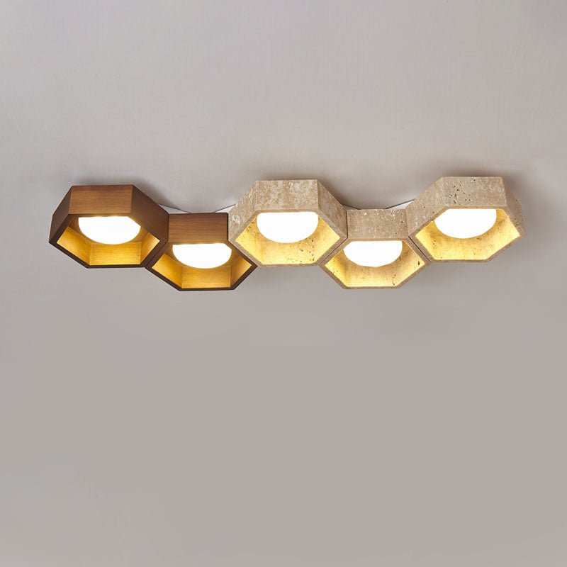 Lampa sufitowa z trawertynu w kształcie plastra miodu