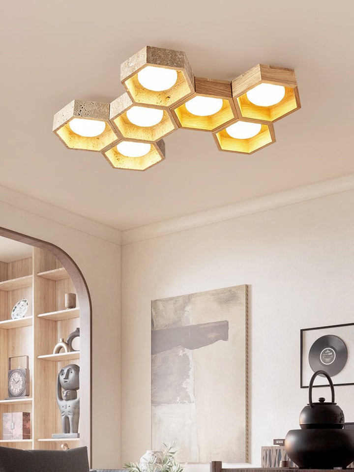 Lampa sufitowa z trawertynu w kształcie plastra miodu