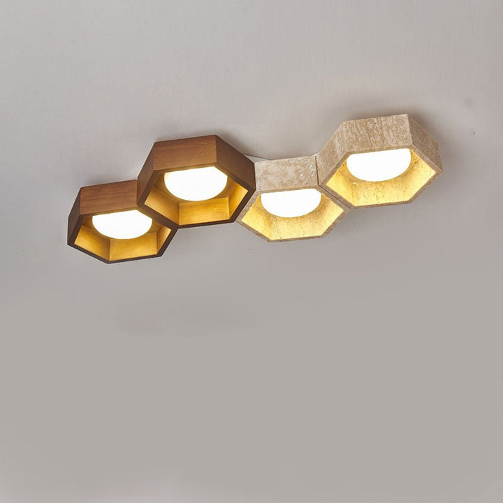 Lampa sufitowa z trawertynu w kształcie plastra miodu