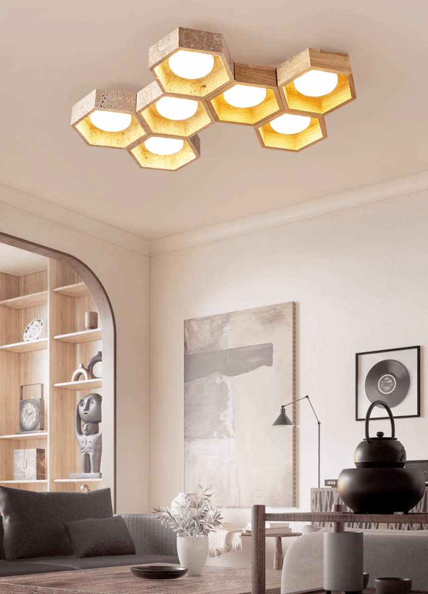 Lampa sufitowa z trawertynu w kształcie plastra miodu