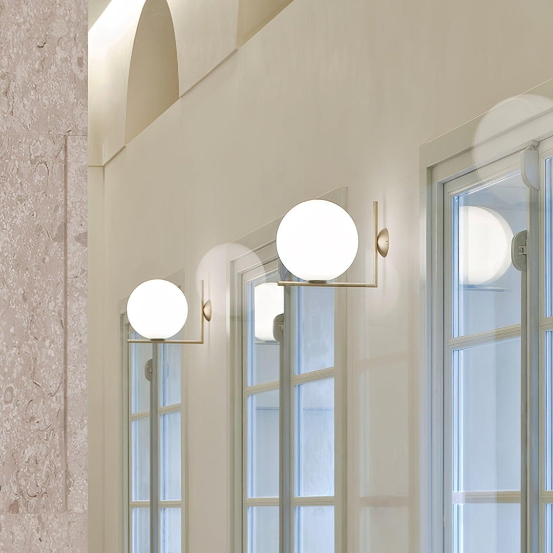 Lampa Ścienna z Opalizowanego Szkła