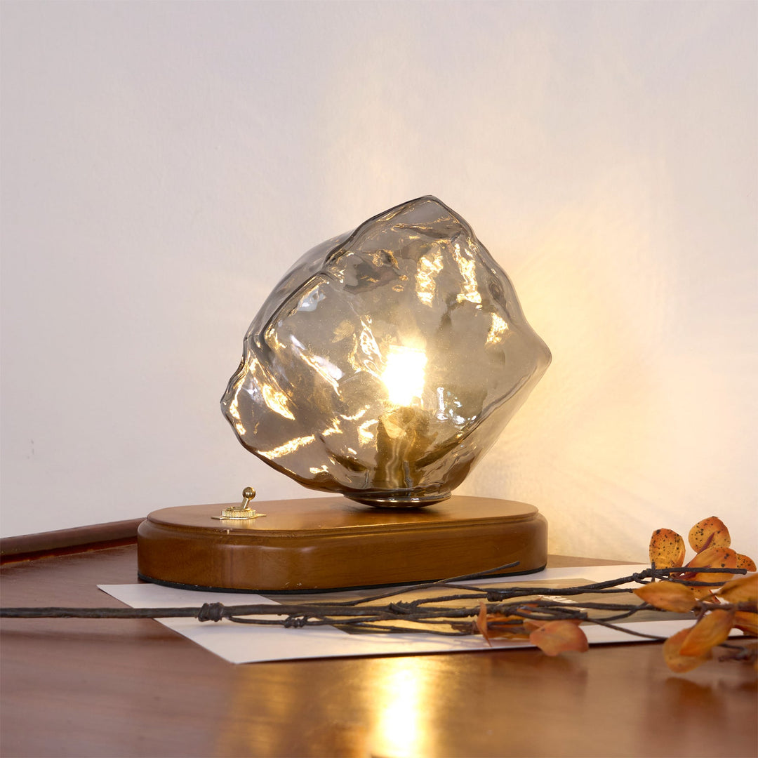 Lampa stołowa z szklanym kloszem Ice Stone