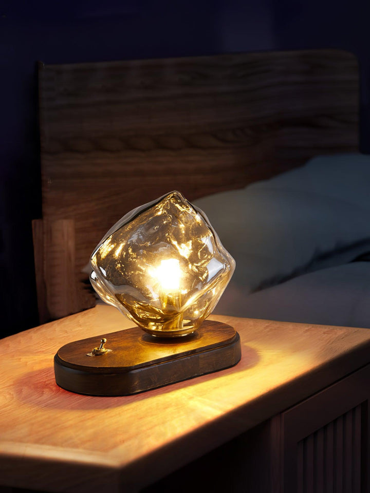 Lampa stołowa z szklanym kloszem Ice Stone