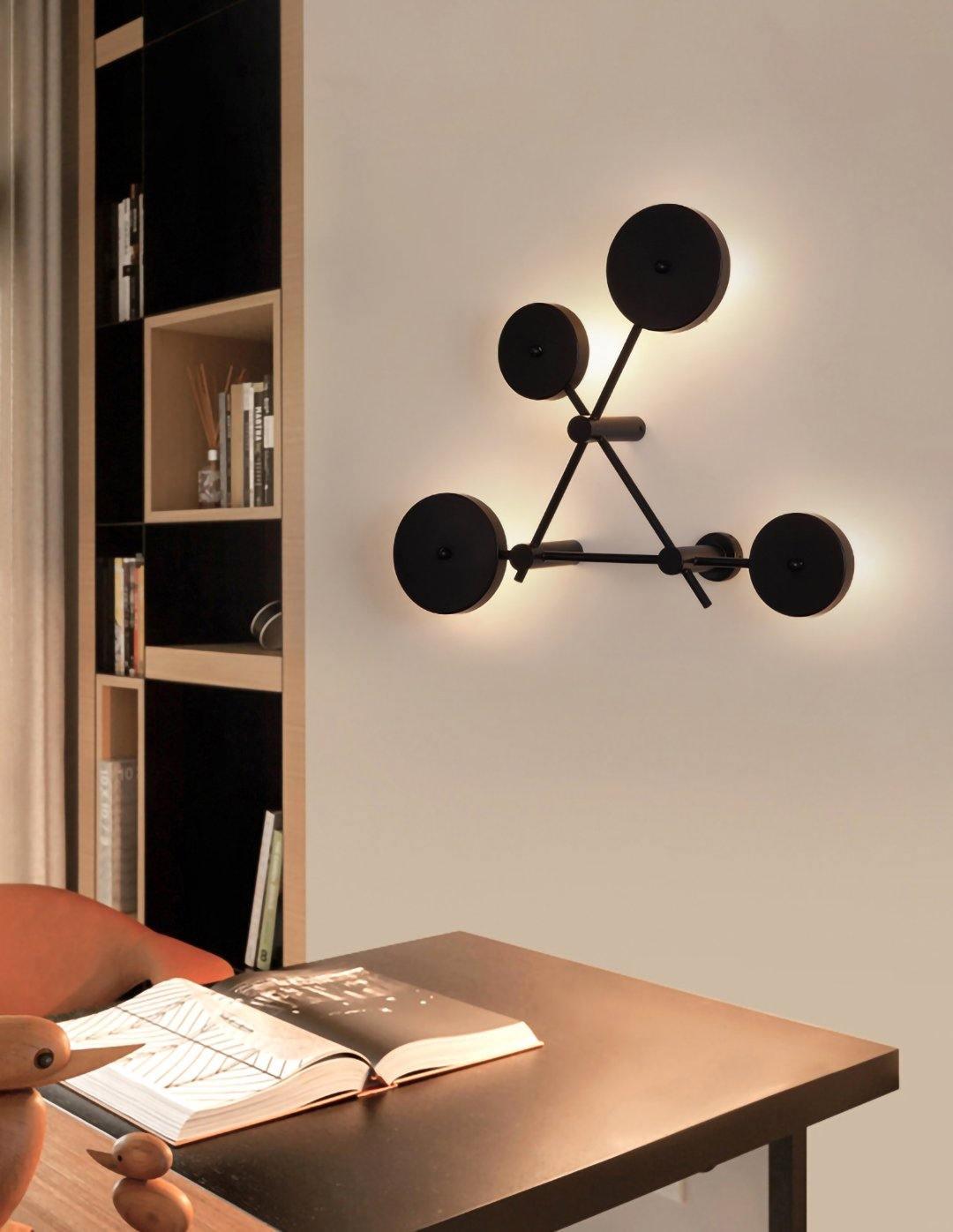 Lampa ścienna Lride