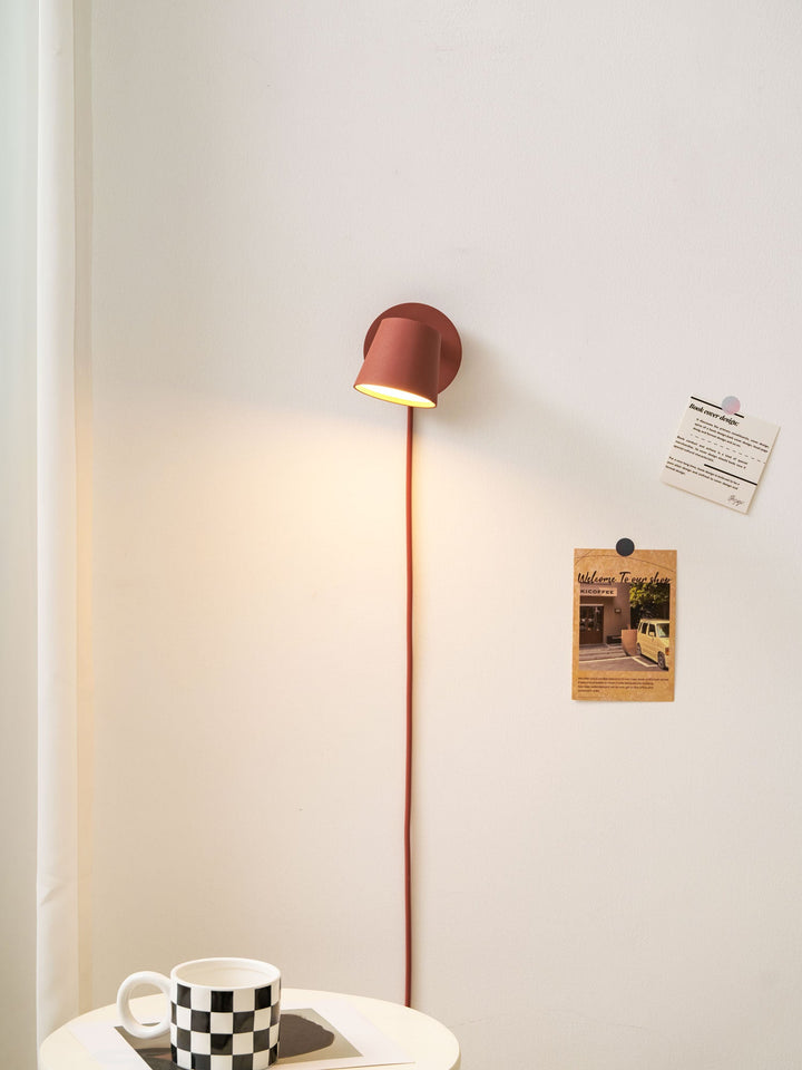 Lampa ścienna Tip z wtyczką