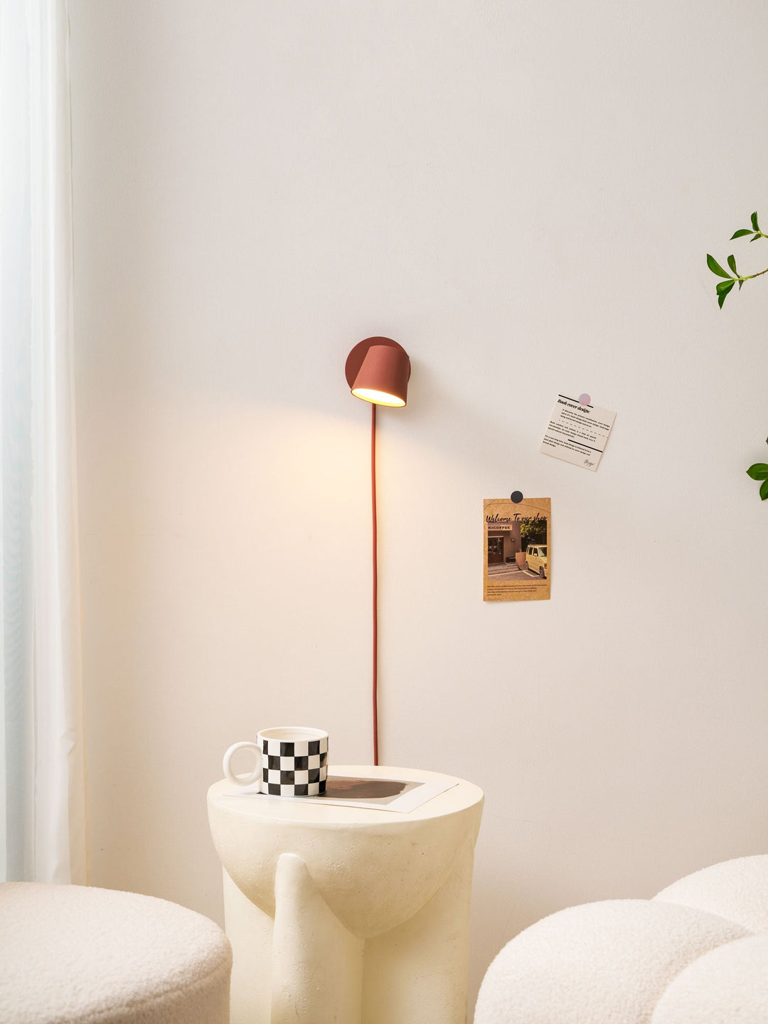 Lampa ścienna Tip z wtyczką