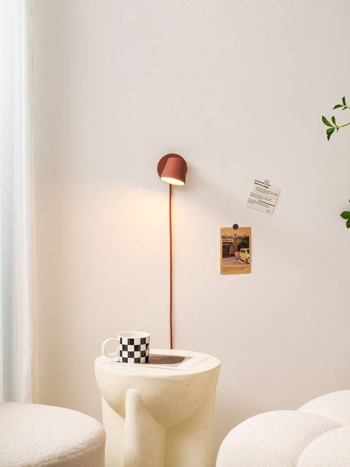 Lampa ścienna Tip z wtyczką