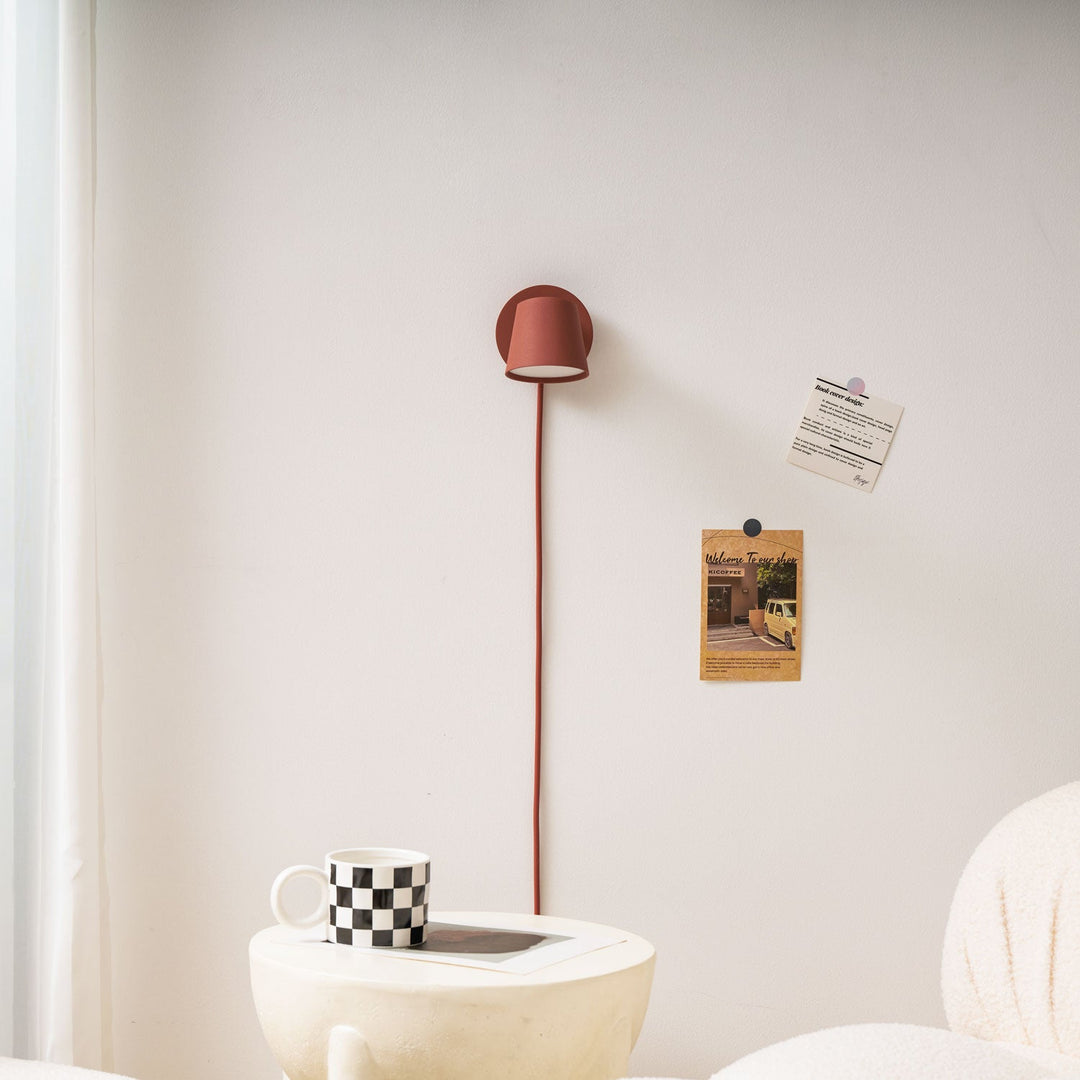 Lampa ścienna Tip z wtyczką