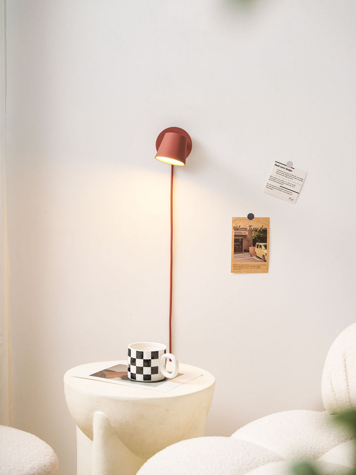 Lampa ścienna Tip z wtyczką
