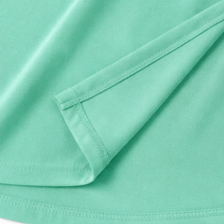 Wearbella – Sukienka mini z plisowanym dekoltem w serek i rękawami nietoperzowymi