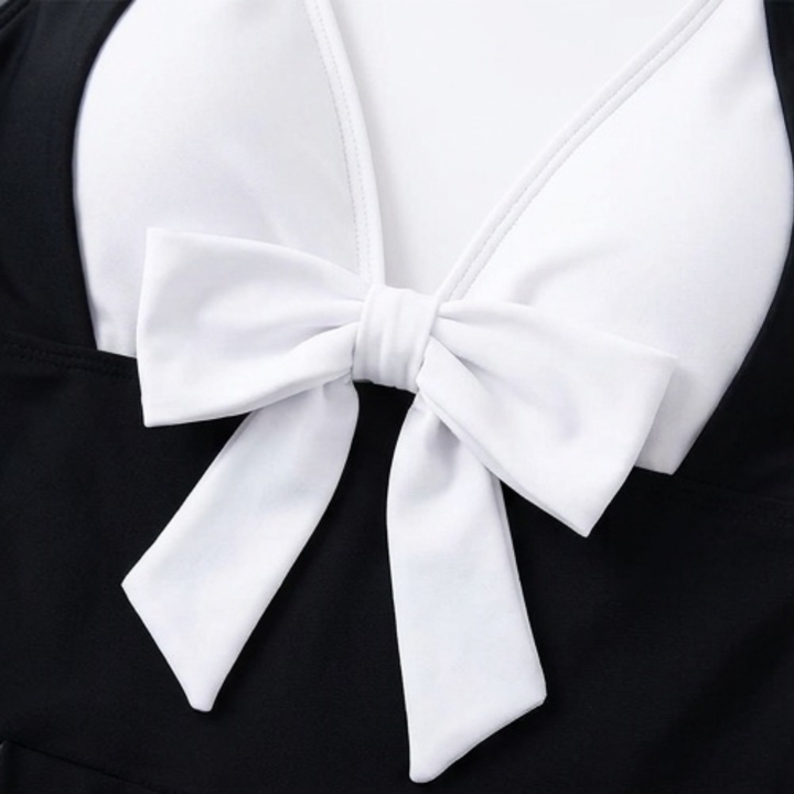 Soliera – Kobiecy Strój Kąpielowy Plus Size z Halterem i Szortami