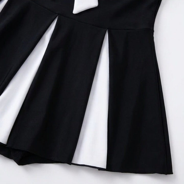 Soliera – Kobiecy Strój Kąpielowy Plus Size z Halterem i Szortami