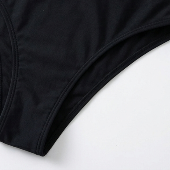 Solaia – Złocony Halter Bikini dla Kobiet