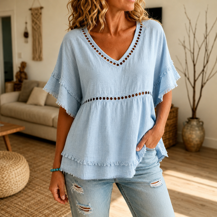 Meloria – Boho Babydoll Top z Wycięciami i Frędzlami