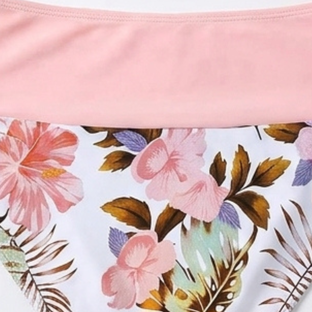 Marivela – Zestaw bikini z kopertowym topem, podkreślający brzuch