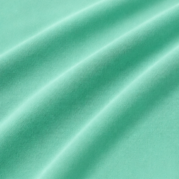 Wearbella – Sukienka mini z plisowanym dekoltem w serek i rękawami nietoperzowymi