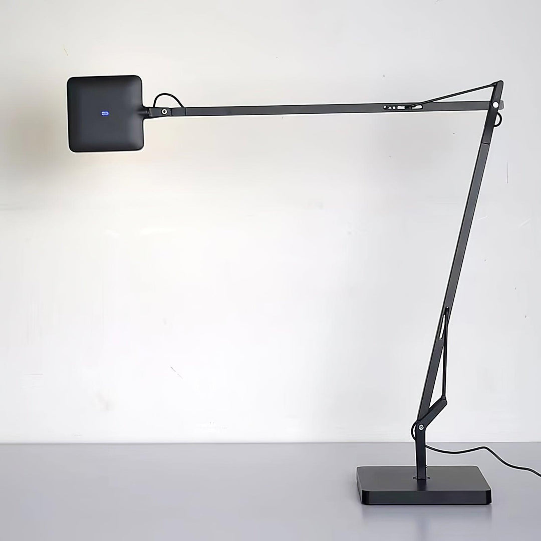 Lampa biurkowa LED Pivot