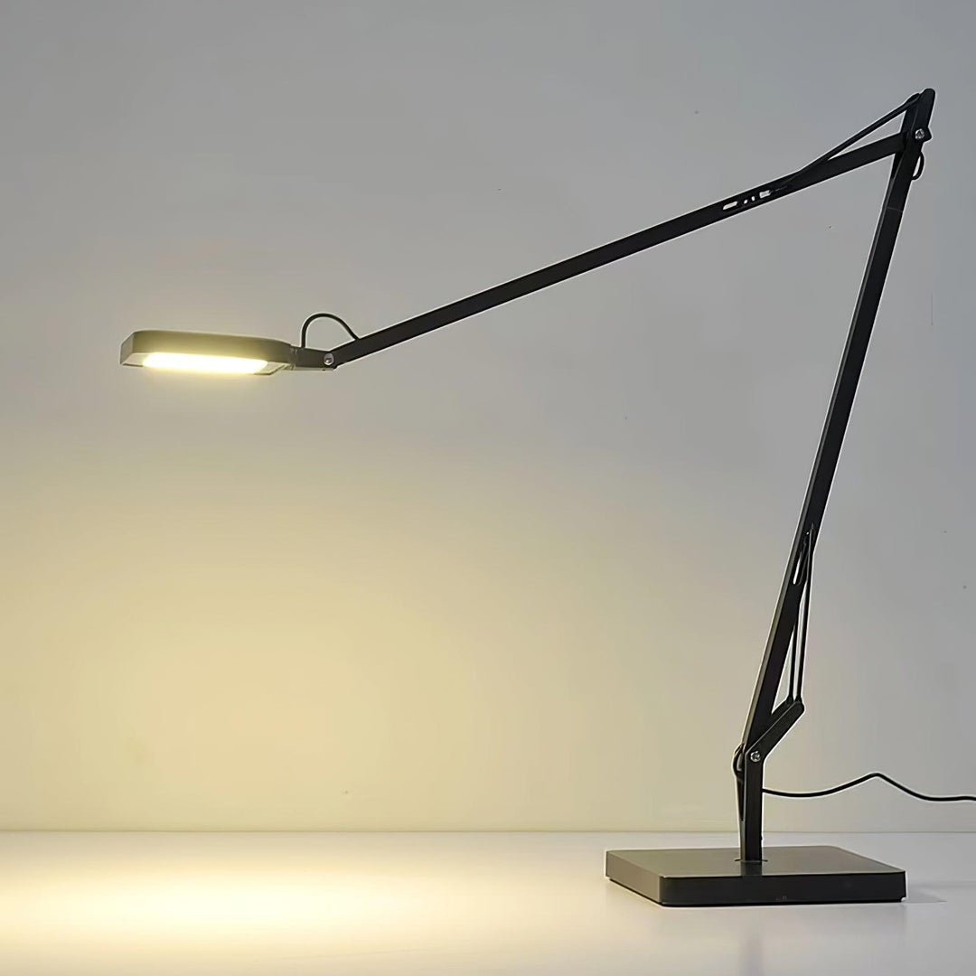 Lampa biurkowa LED Pivot