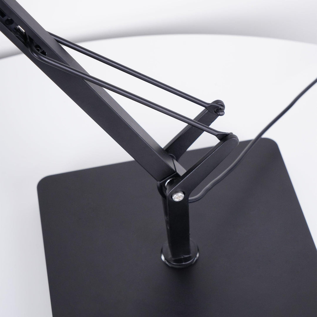 Lampa biurkowa LED Pivot