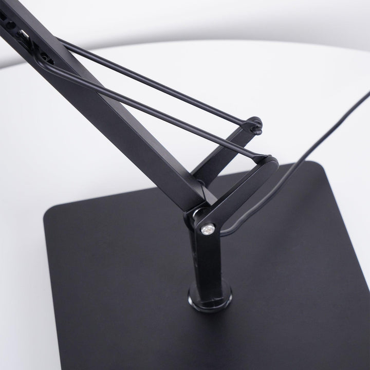 Lampa biurkowa LED Pivot