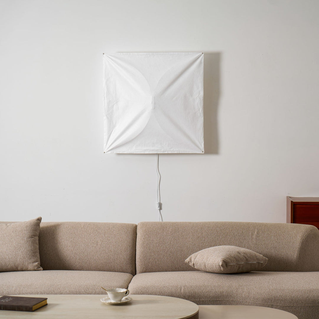 Lampa Ścienna z Papieru w Kształcie Latawca