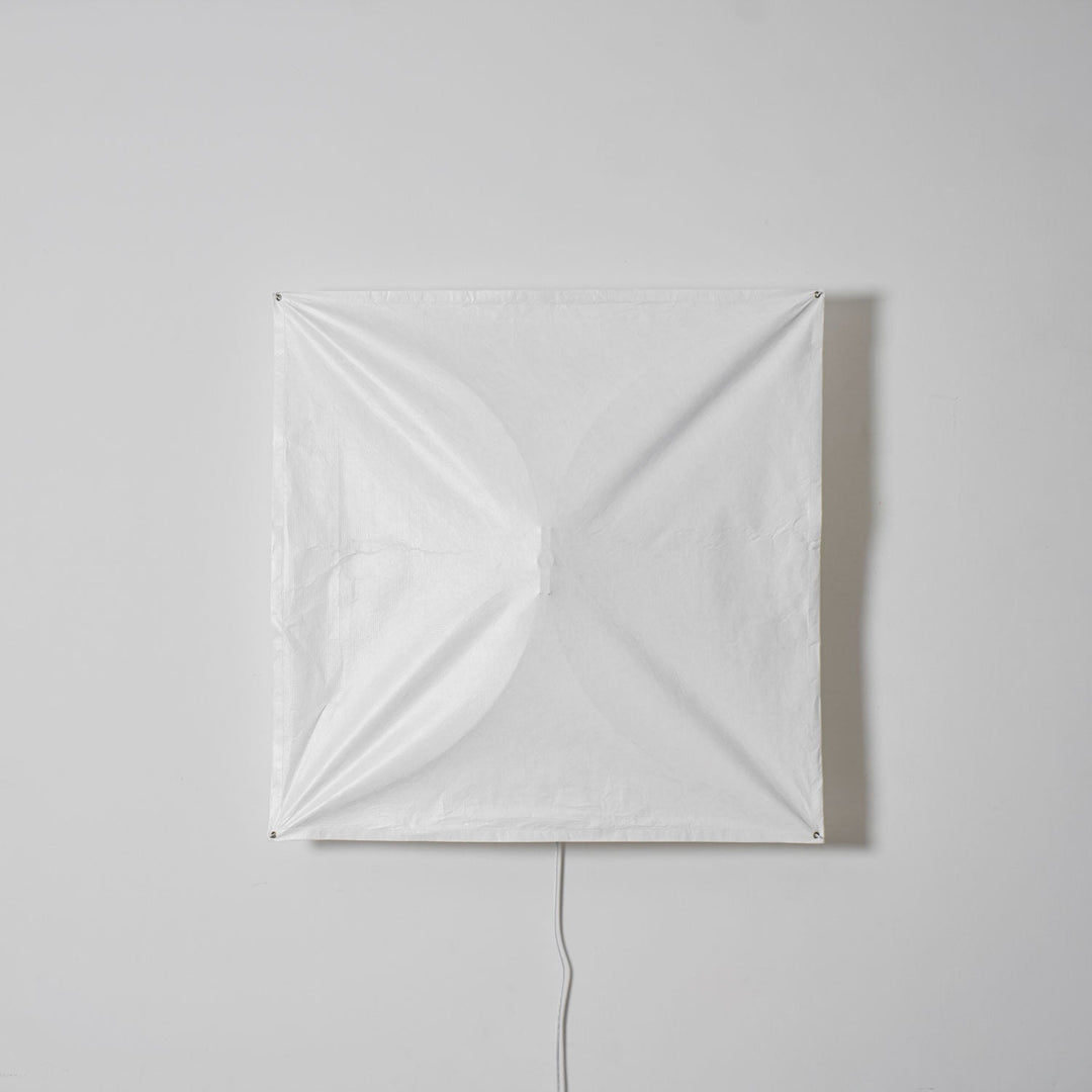 Lampa Ścienna z Papieru w Kształcie Latawca